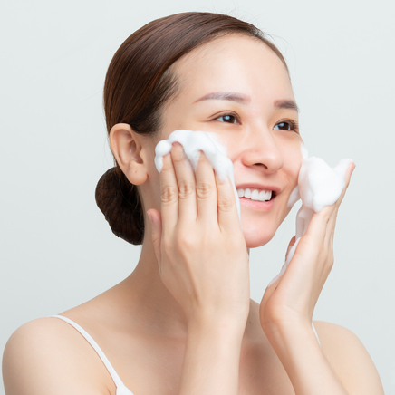 Hydra Glow Gel Facial Foam 100 g